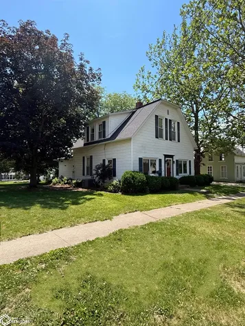 207 W Marion Street Sigourney IA 52591