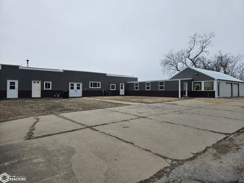 117 N Jefferson Street Ottumwa IA 52501