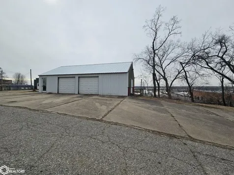 117 N Jefferson Street Ottumwa IA 52501