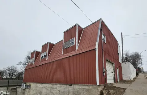 117 N Jefferson Street Ottumwa IA 52501