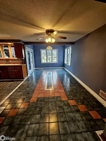 3013 E Main Street Ottumwa IA 52501