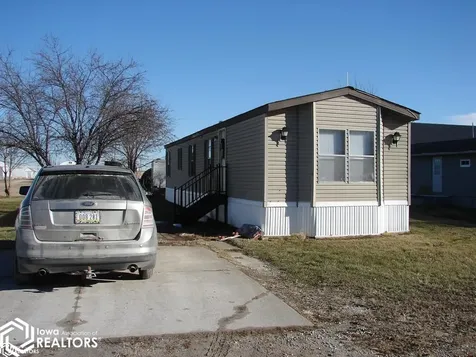 507 E Railroad Street Wayland IA 52654