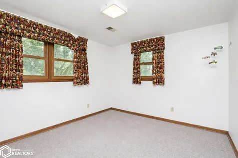 2390 Sand Road Marshalltown IA 50158