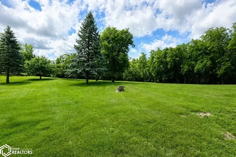 2390 Sand Road Marshalltown IA 50158