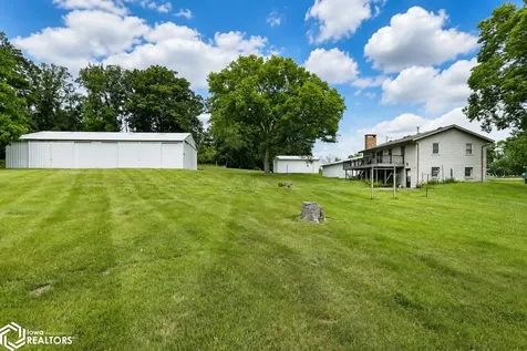 2390 Sand Road Marshalltown IA 50158