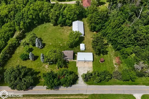 2390 Sand Road Marshalltown IA 50158