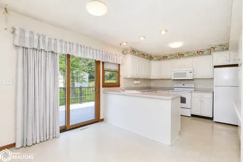 2390 Sand Road Marshalltown IA 50158