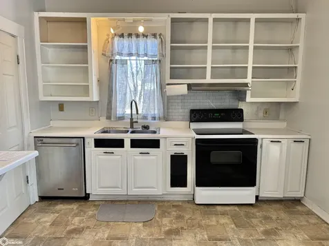 605 N 2nd Street Fairfield IA 52556