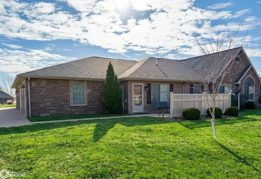 4922 Grand View Lane Fort Madison IA 52627