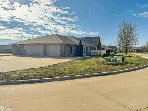 4922 Grand View Lane Fort Madison IA 52627