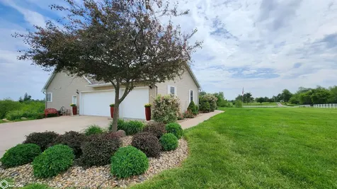2699 Ridge Road Marshalltown IA 50158