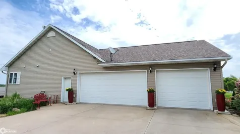 2699 Ridge Road Marshalltown IA 50158