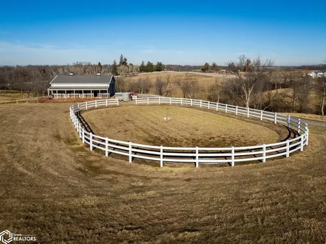 2699 Ridge Road Marshalltown IA 50158