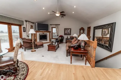 2699 Ridge Road Marshalltown IA 50158