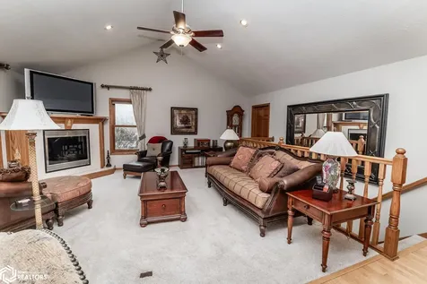 2699 Ridge Road Marshalltown IA 50158