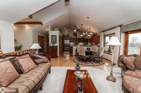 2699 Ridge Road Marshalltown IA 50158