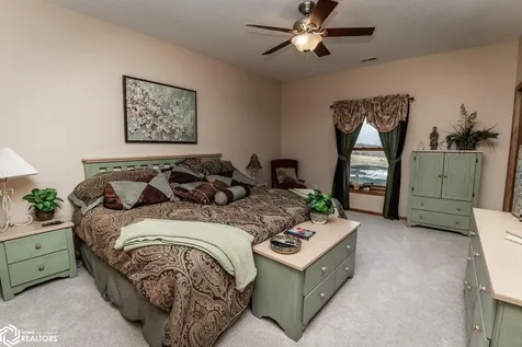 2699 Ridge Road Marshalltown IA 50158