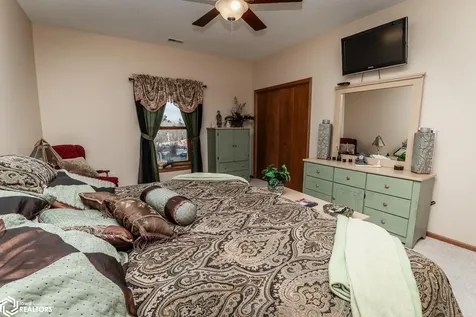 2699 Ridge Road Marshalltown IA 50158