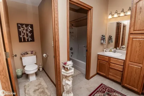 2699 Ridge Road Marshalltown IA 50158