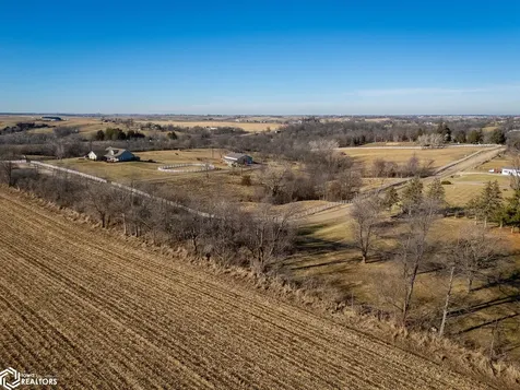 2699 Ridge Road Marshalltown IA 50158