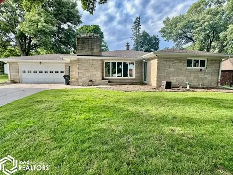 1 Cascade Terrace Burlington IA 52601