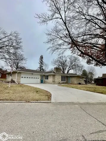 1 Cascade Terrace Burlington IA 52601