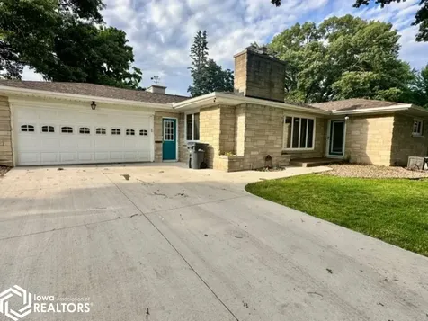 1 Cascade Terrace Burlington IA 52601