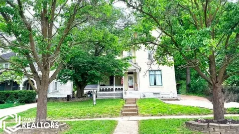 1121 Avenue C Fort Madison IA 52627