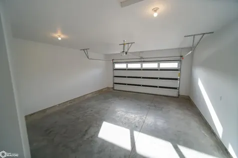 204 E Lillian Avenue Conrad IA 50621