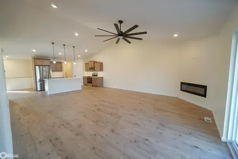 204 E Lillian Avenue Conrad IA 50621