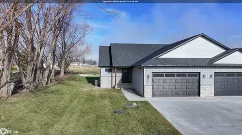 202 E Lillian Conrad IA 50621
