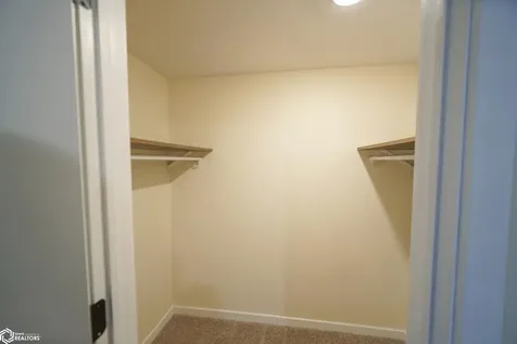 202 E Lillian Conrad IA 50621