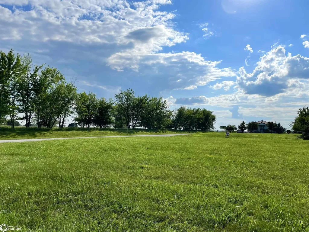 (Lot 20) Jade Avenue Fairfield IA 52556