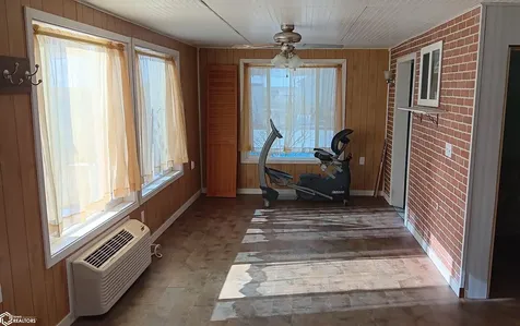 1230 Hammond Avenue Ottumwa IA 52501