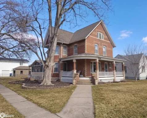 1735 Avenue F Fort Madison IA 52627