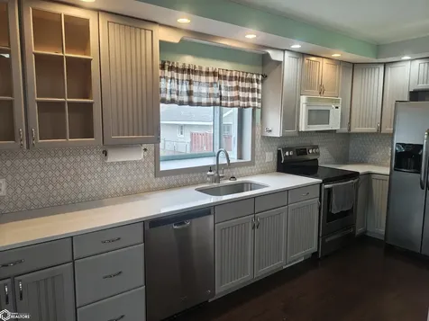 1735 Avenue F Fort Madison IA 52627