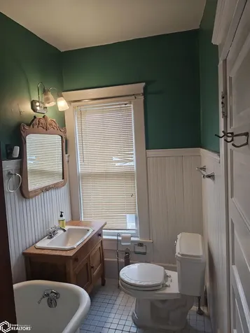 1735 Avenue F Fort Madison IA 52627