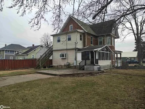 1735 Avenue F Fort Madison IA 52627