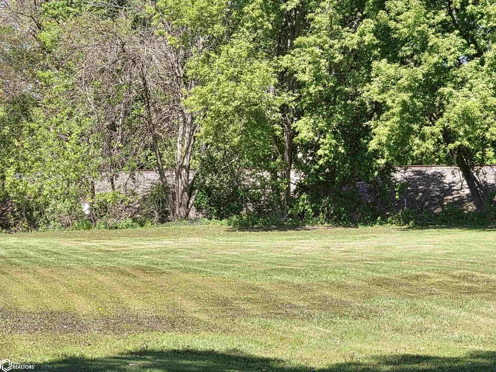 110 N Kentucky Avenue Mason City IA 50401