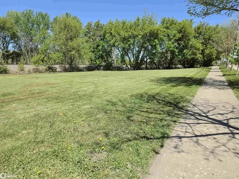 110 N Kentucky Avenue Mason City IA 50401