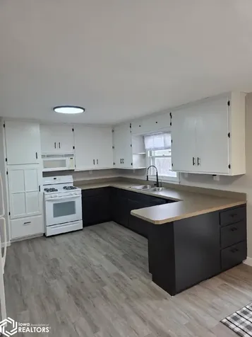 4 W South Street Manly IA 50456