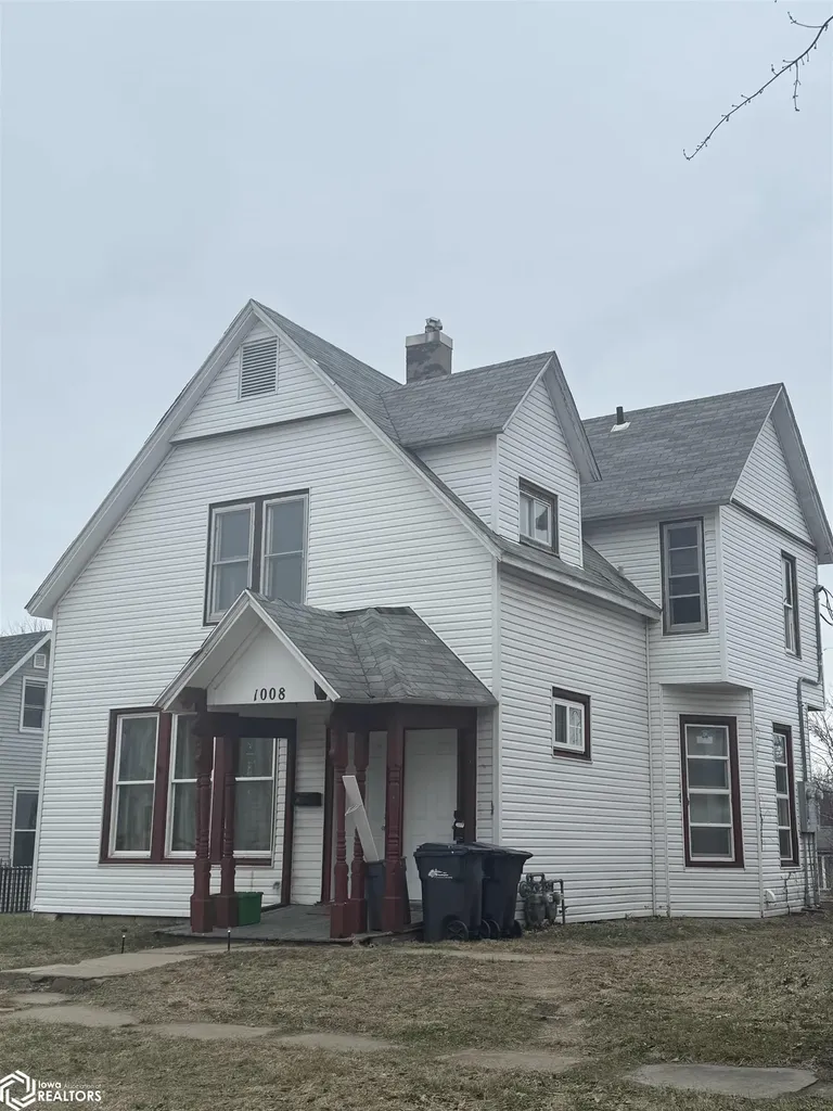 1008 Ash Street Burlington IA 52601