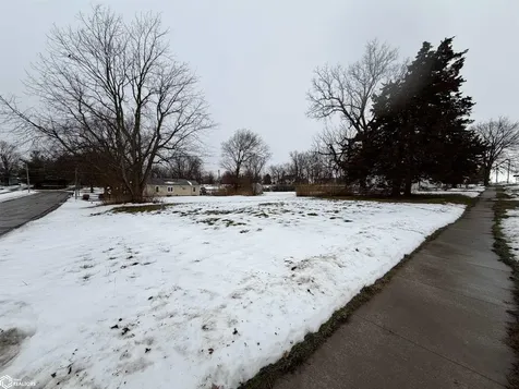 701 Reed Street Grinnell IA 50112