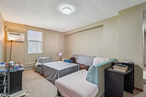 920 High Street Grinnell IA 50112