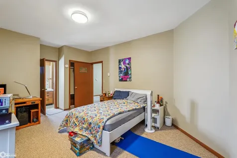 920 High Street Grinnell IA 50112