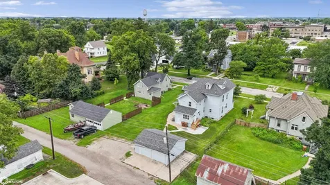 920 High Street Grinnell IA 50112