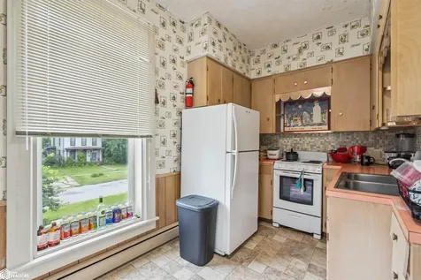 920 High Street Grinnell IA 50112