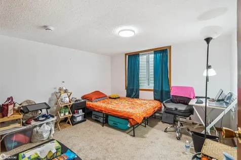 920 High Street Grinnell IA 50112