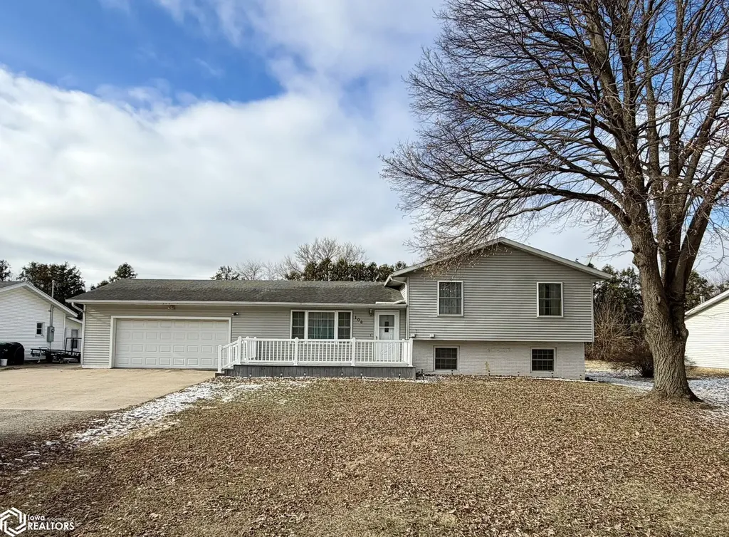108 Roy El Road Wapello IA 52653