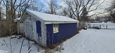 1666 Bridge Street Albia IA 52531